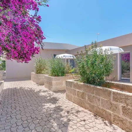 Готель Sabhe 4*