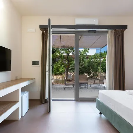 Sabhé Hotel 4*