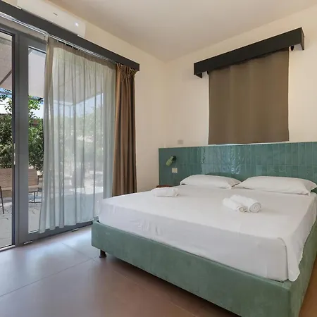 Sabhé Hotel 4*